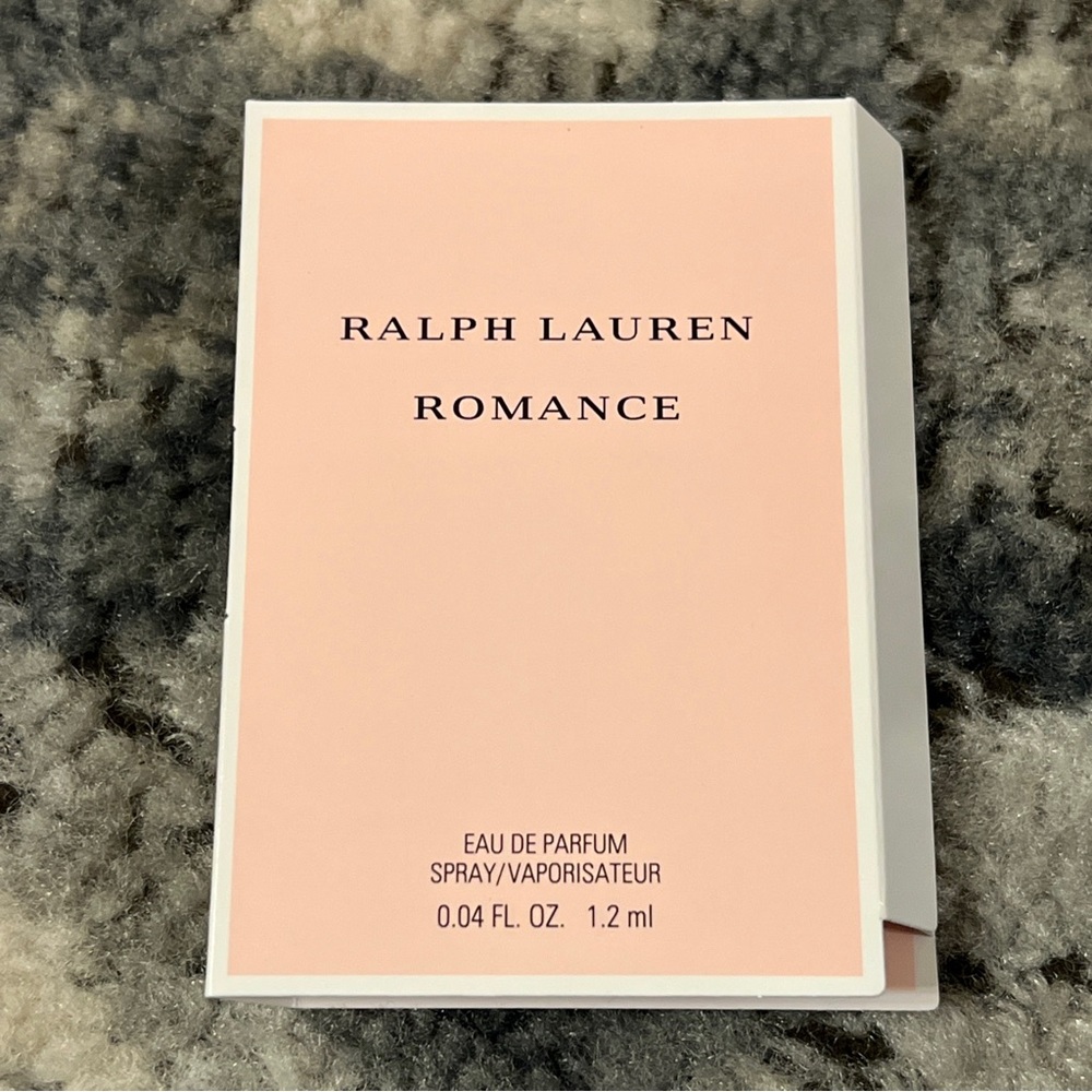 New Ralph Lauren Romance Eau de Parfum travel mini spray vial new